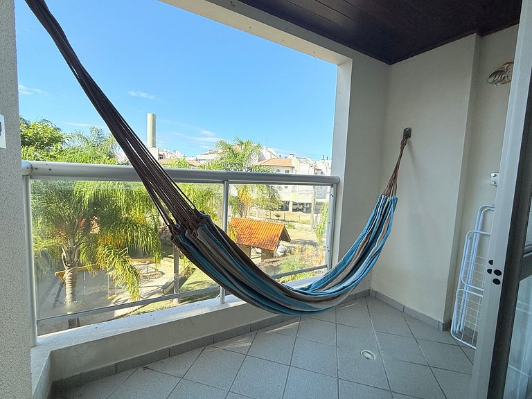 Refúgio familiar c/quiosque, piscinas e praia