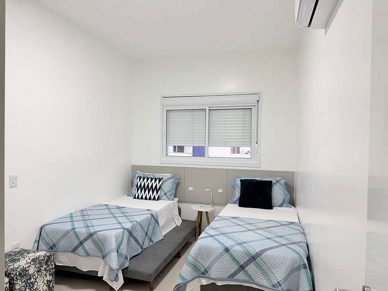 Apto novo 250 mts praia - Area Nobre dos Ingleses