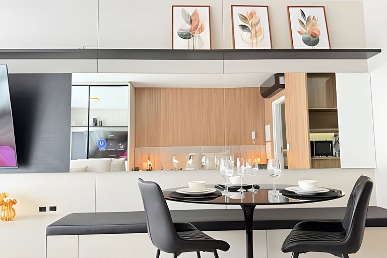 Estudio moderno e cheio de estilo-polo tecnológico