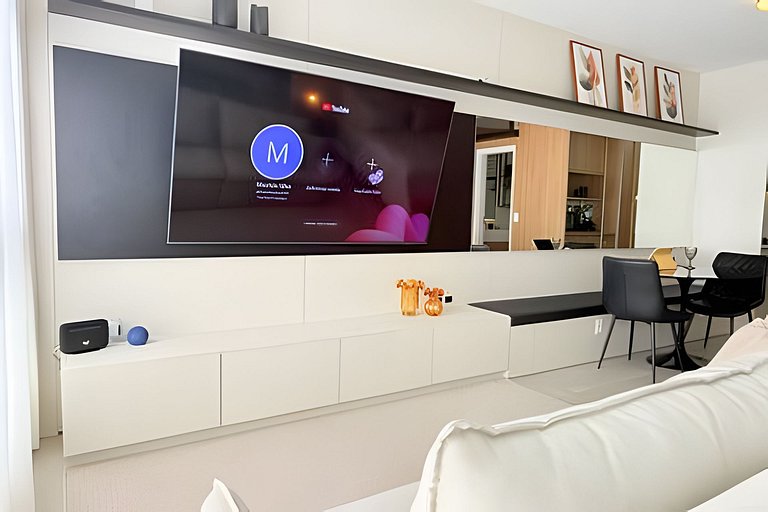 Estudio moderno e cheio de estilo-polo tecnológico