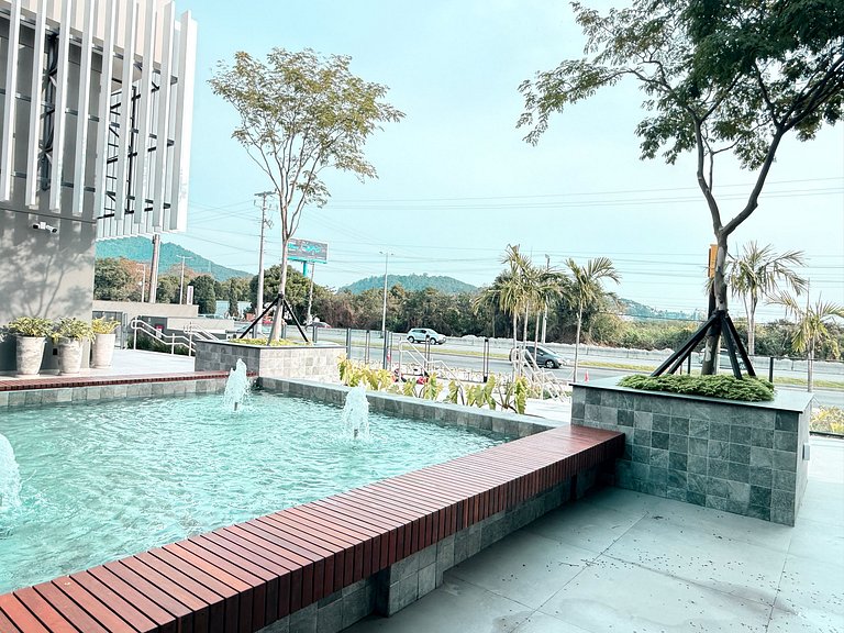 Estudio moderno e cheio de estilo-polo tecnológico