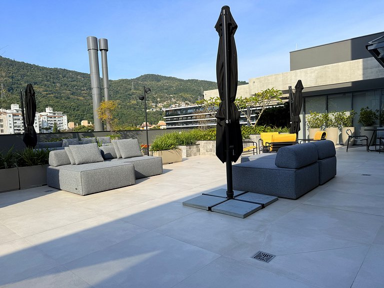 Estudio moderno e cheio de estilo-polo tecnológico