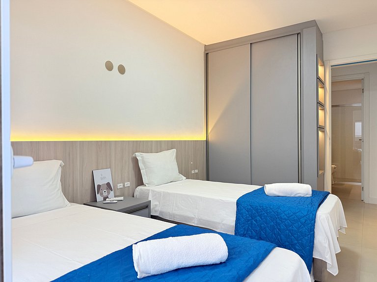 Você na praia c/ Vistas e Piscinas deslumbrantes