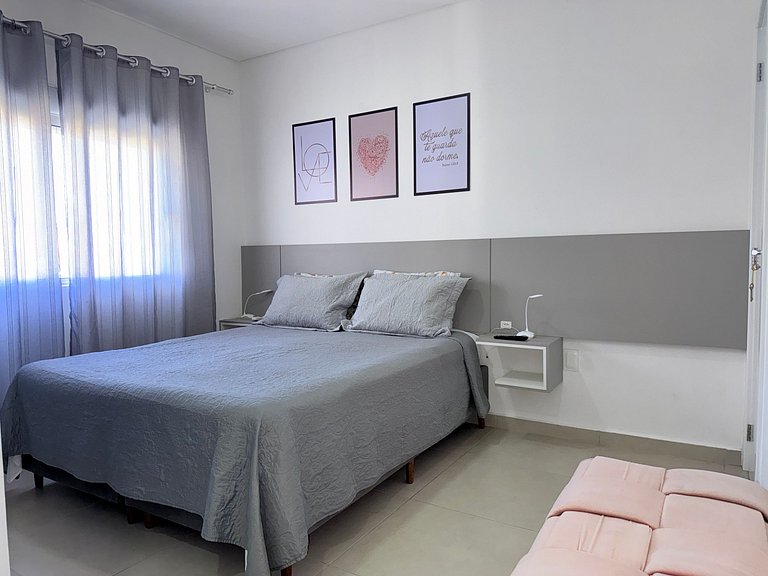 Apto 400m da praia no centrinho dos ingleses