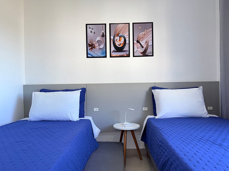 Apto 400m da praia no centrinho dos ingleses