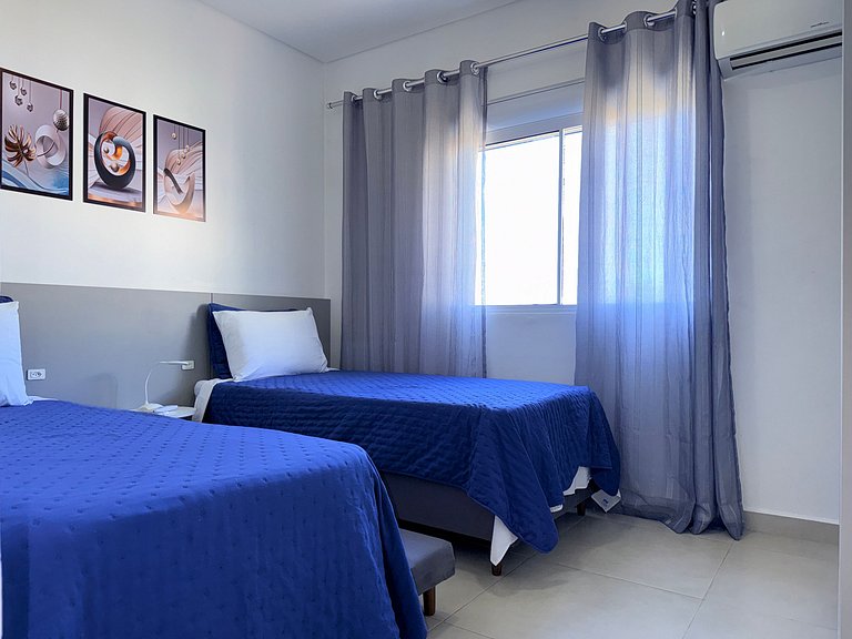 Apto 400m da praia no centrinho dos ingleses