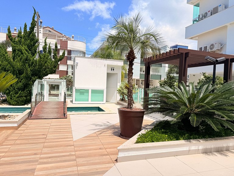 Piscina de Resort, Clima de Praia, 400 m do Mar!