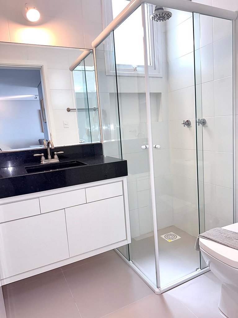 Piscina de Resort, Clima de Praia, 400 m do Mar!