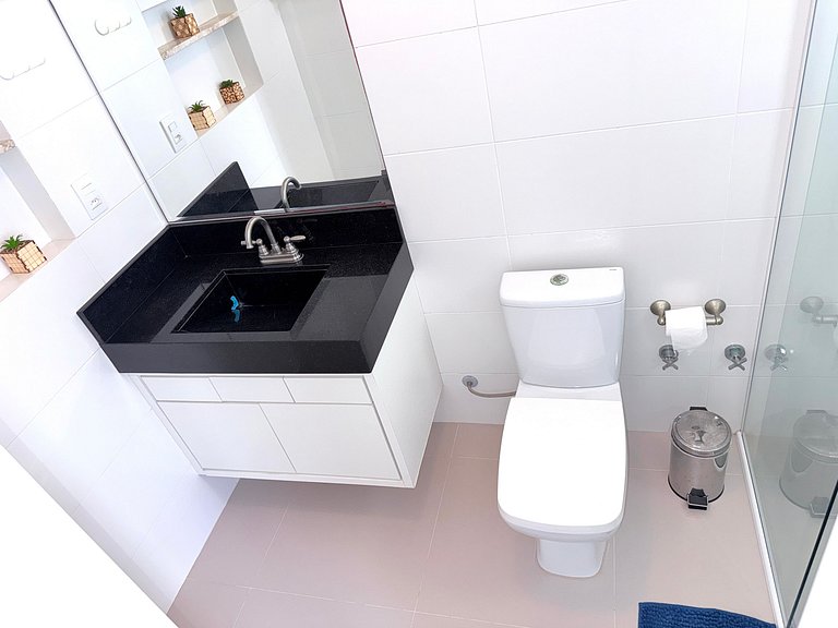 Piscina de Resort, Clima de Praia, 400 m do Mar!