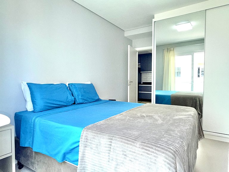 Piscina de Resort, Clima de Praia, 400 m do Mar!