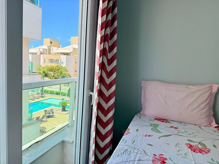 Piscina de Resort, Clima de Praia, 400 m do Mar!