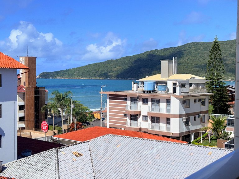 Vista incrível do mar + piscina e praia pertinho