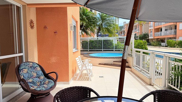 Ground floor apartment, between swimming pools, sun and beac