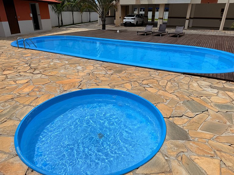Caminhe 150 m até a praia, volte p/piscina e quiosque com ch