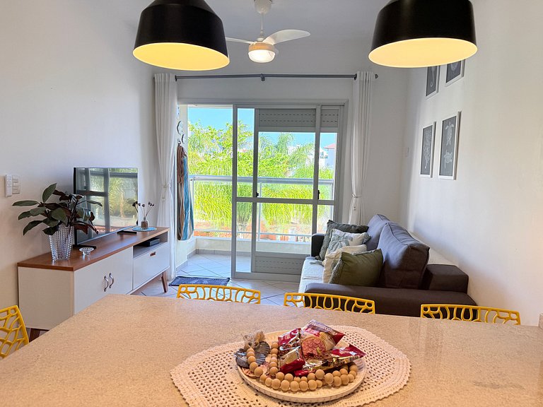 Refúgio familiar c/quiosque, piscinas e praia