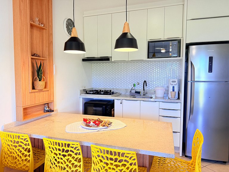 Refúgio familiar c/quiosque, piscinas e praia