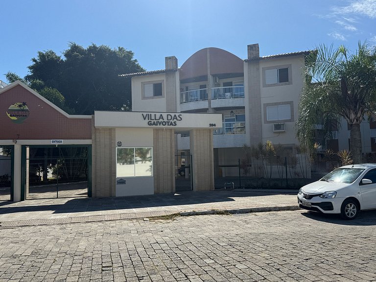 Refúgio familiar c/quiosque, piscinas e praia