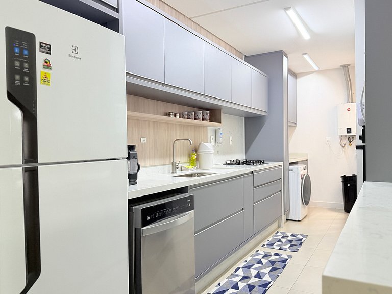 Você na praia c/ Vistas e Piscinas deslumbrantes