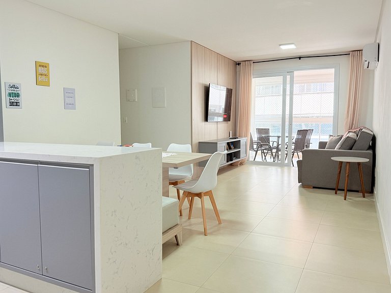 Você na praia c/ Vistas e Piscinas deslumbrantes