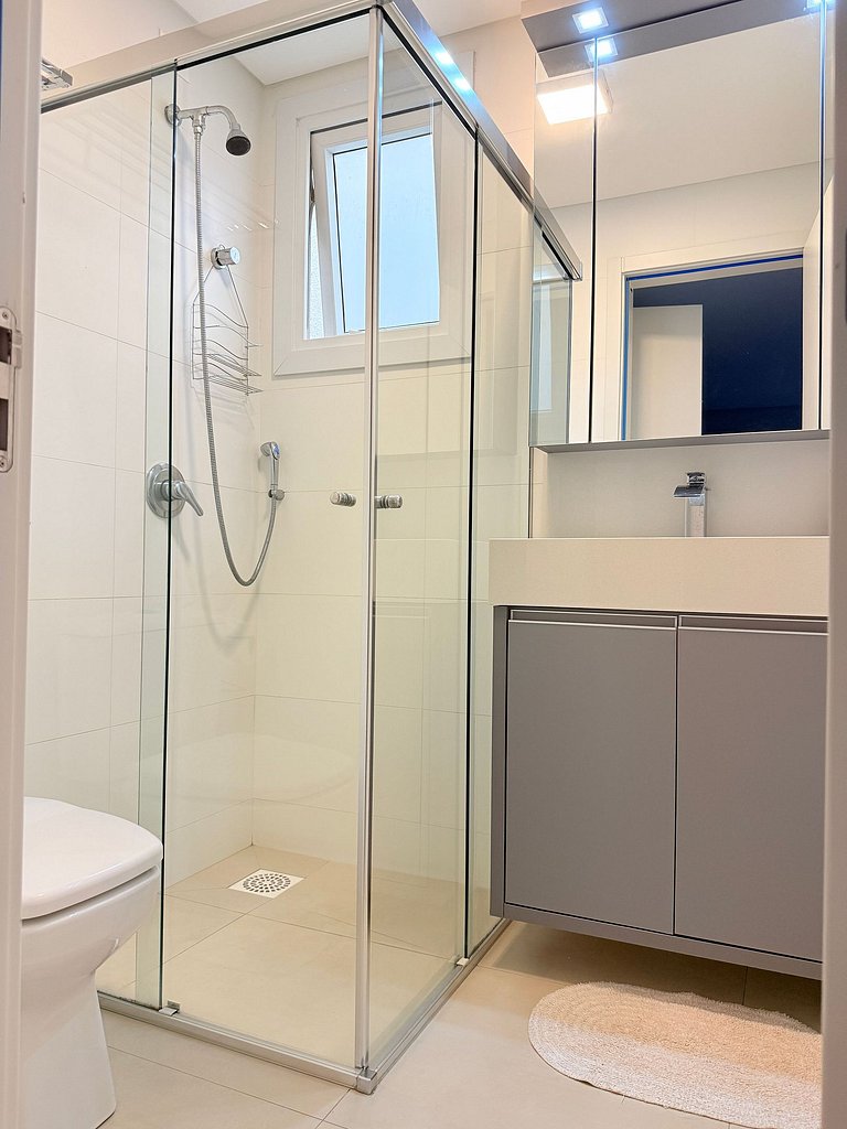 Você na praia c/ Vistas e Piscinas deslumbrantes