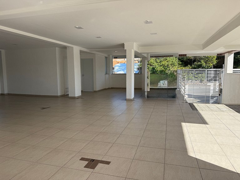 Praia & Piscina - Residencial com saída para a Praia dos Ing