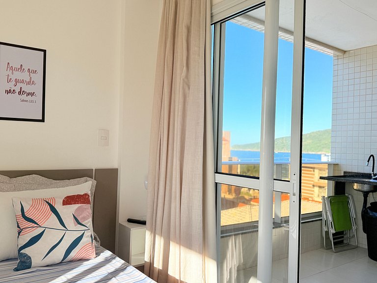 Vista incrível do mar + piscina e praia pertinho