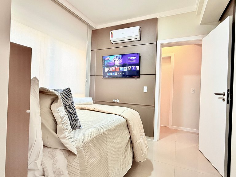 Apê c/ 2 suítes em residencial beira Mar c/piscin