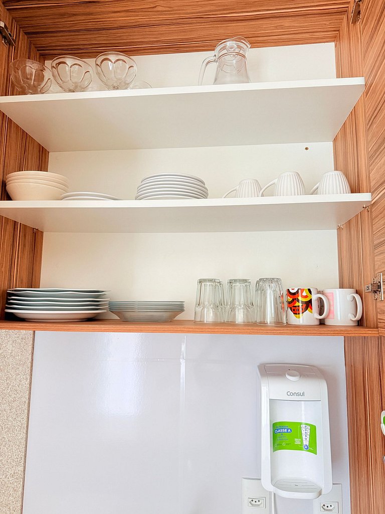 Apê c/ 2 suítes em residencial beira Mar c/piscin