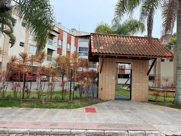 Entre trilhas e praia Res. Vila das Gaivotas-Ingleses