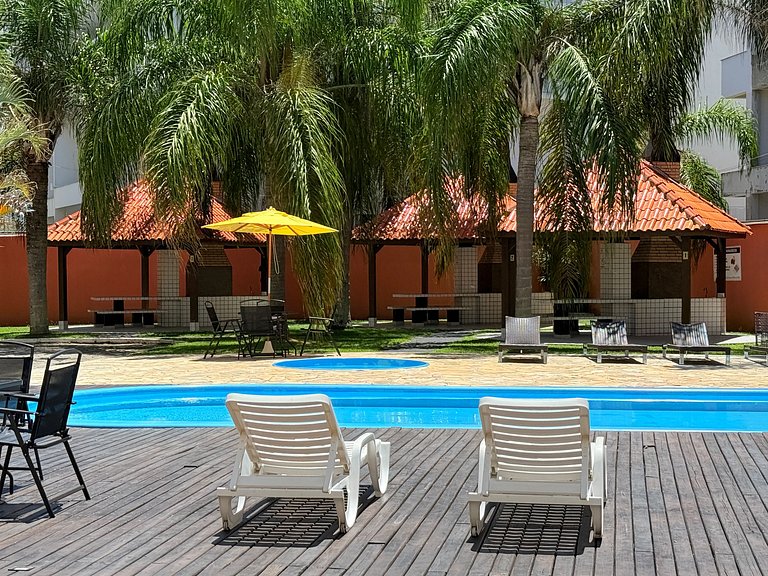 Caminhe 150 m até a praia, volte p/piscina e quiosque com ch