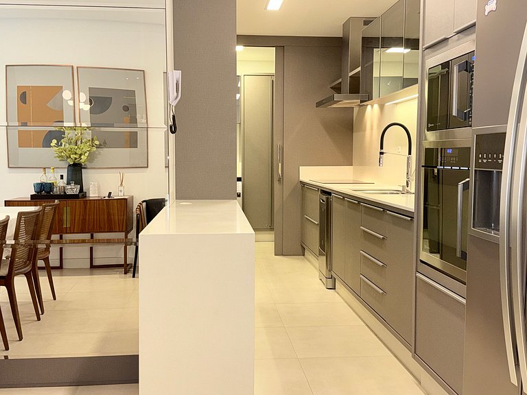 Luxo e mar, Piscinas e vistas incríveis nos Ingleses