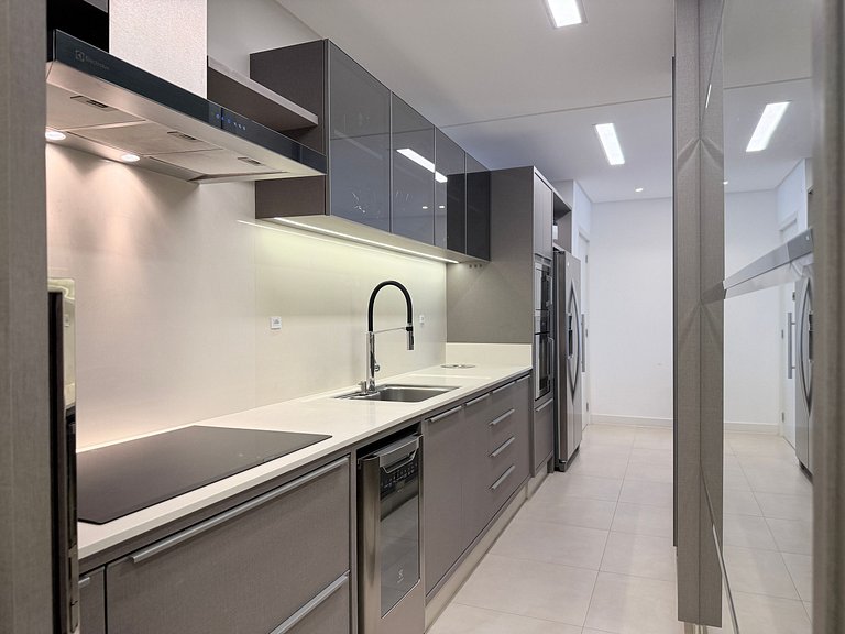 Luxo e mar, Piscinas e vistas incríveis nos Ingleses