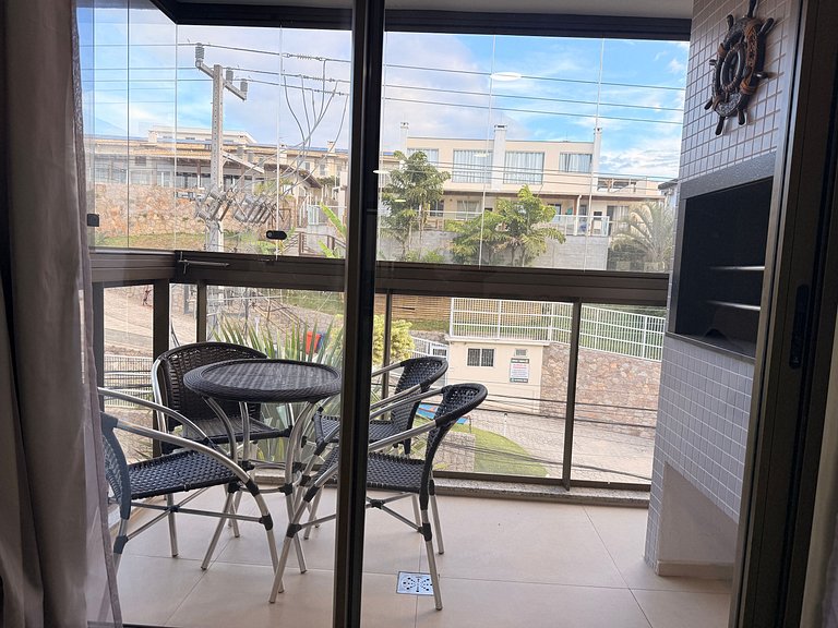 Conforto e Praia: Apê em residencial à beira-mar