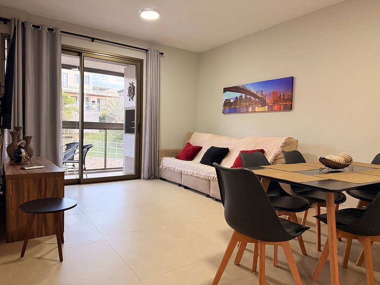 Conforto e Praia: Apê em residencial à beira-mar
