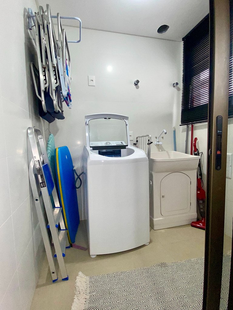 Conforto e Praia: Apê em residencial à beira-mar