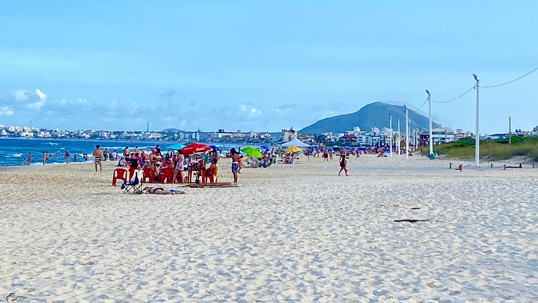 Caminhe 150 m até a praia, volte p/piscina e quiosque com ch