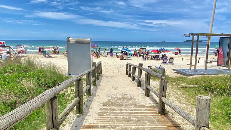 Caminhe 150 m até a praia, volte p/piscina e quiosque com ch
