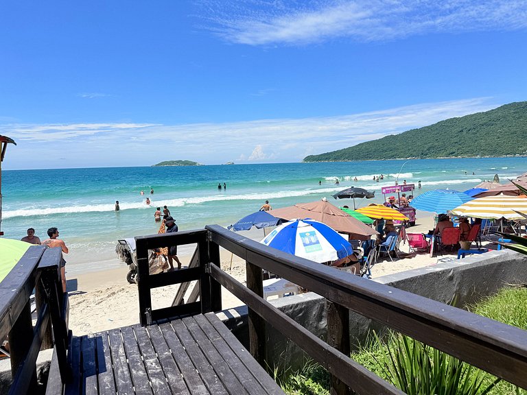 Conforto e pé na areia Praia dos Ingleses