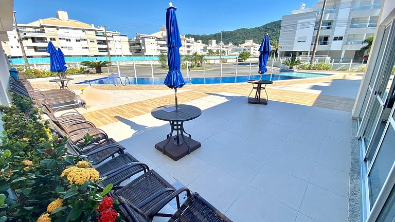 Caminhe até a praia, apto c/ piscina