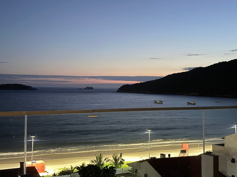 Piscinas e lazer nas alturas | conforto na Praia
