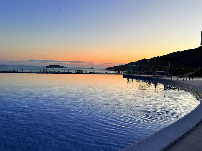 Piscinas e lazer nas alturas | conforto na Praia