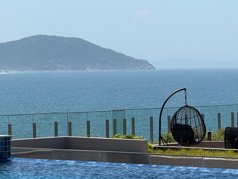 Piscinas e lazer nas alturas | conforto na Praia