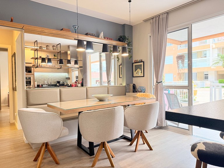Ground floor apartment, between swimming pools, sun and beac