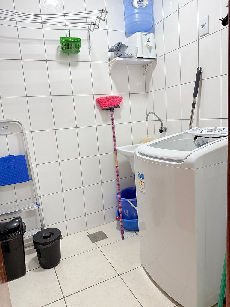 Praticidade e conforto à 1 quadra da praia&piscina